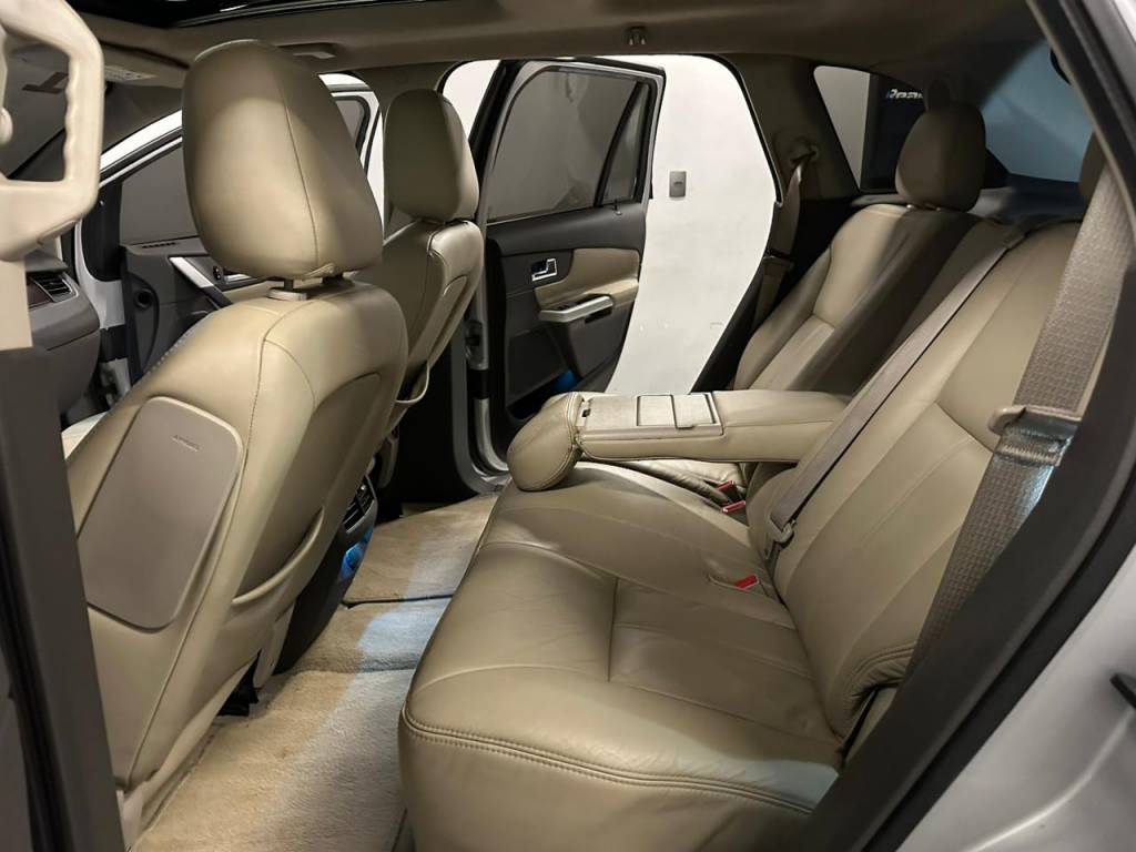 Ford Edge 3.5 limited awd aut.    2011