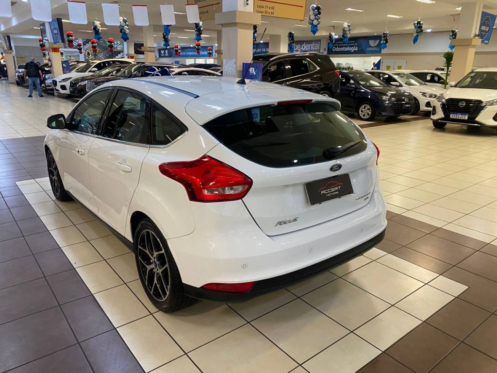 Ford Focus 2.0 titatita plus flex aut. 12v    2016