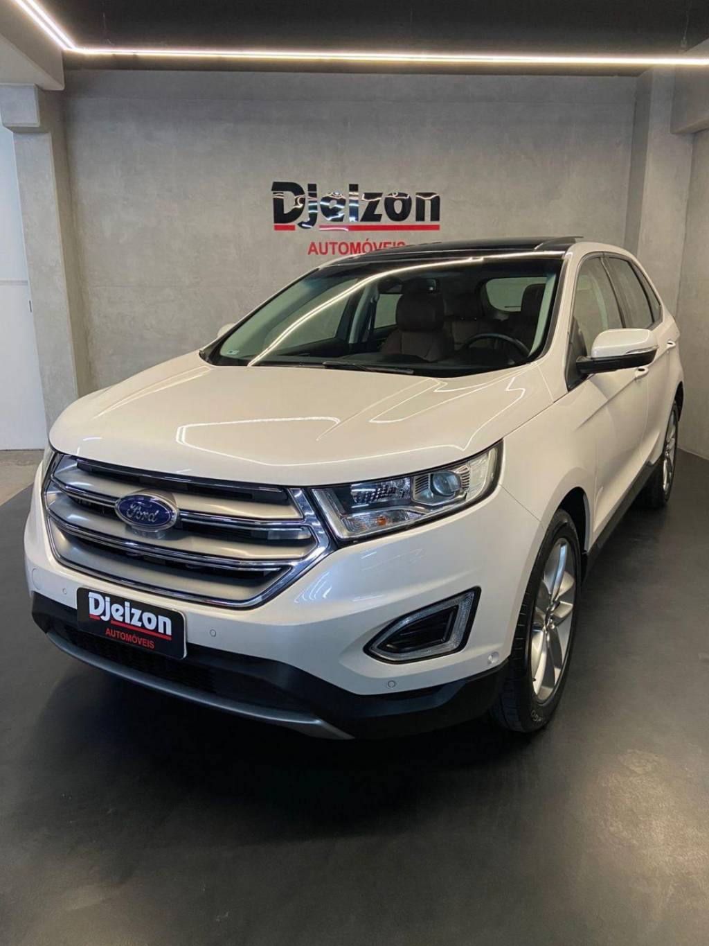 Ford Edge /  3.5    2016
