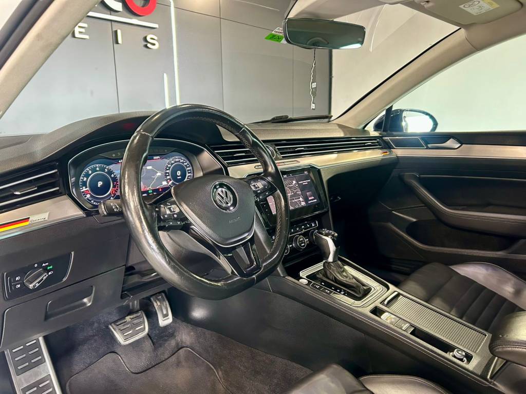 Volkswagen Passat 2.0 highline tsi 220cv tip.    2018