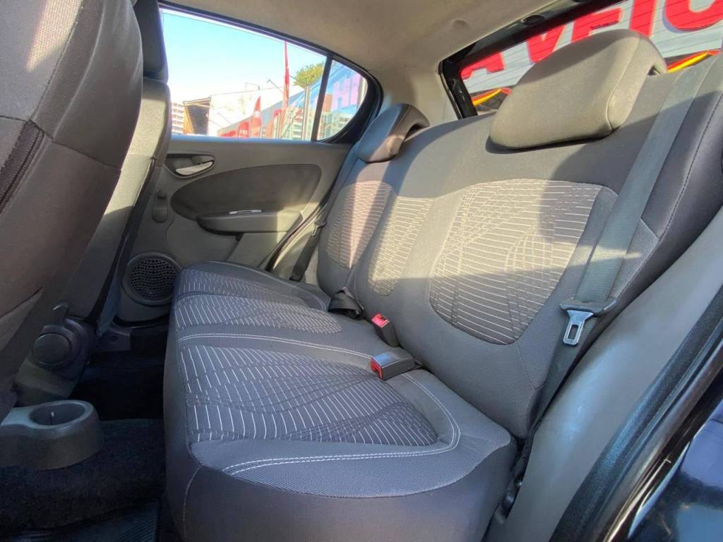 Fiat Palio /  attract 1.0    2013