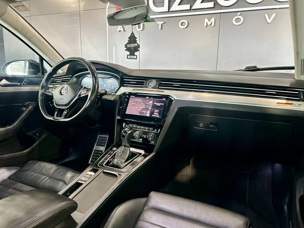 Volkswagen Passat 2.0 highline tsi 220cv tip.    2018
