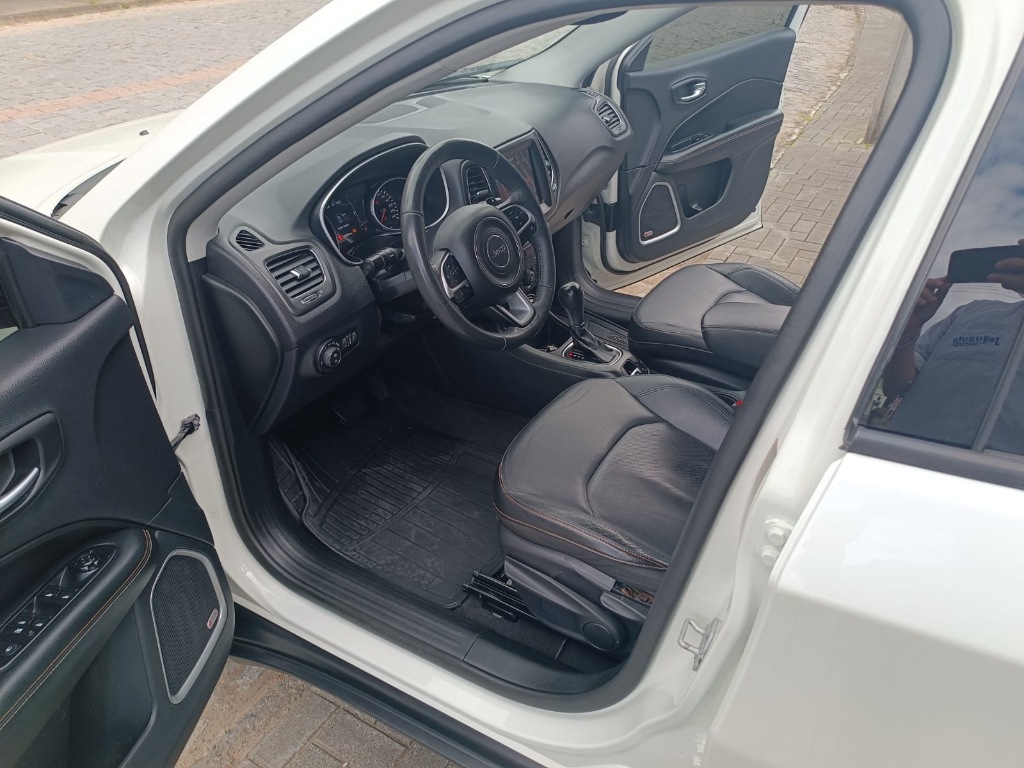 Jeep Compass 2.0 longitude flex    2018