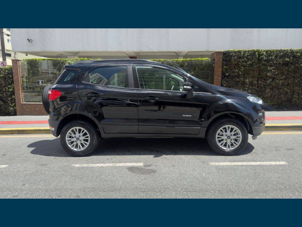 Ford EcoSport Se 1.6 16v flex 5p mec.    2017