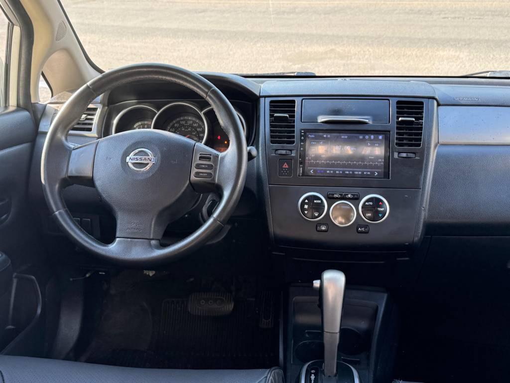 Nissan Tiida 1.8 sl flex aut. 16v    2013
