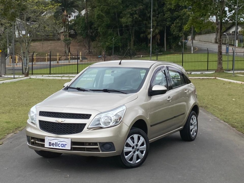 Chevrolet Agile LT 1.4    2012