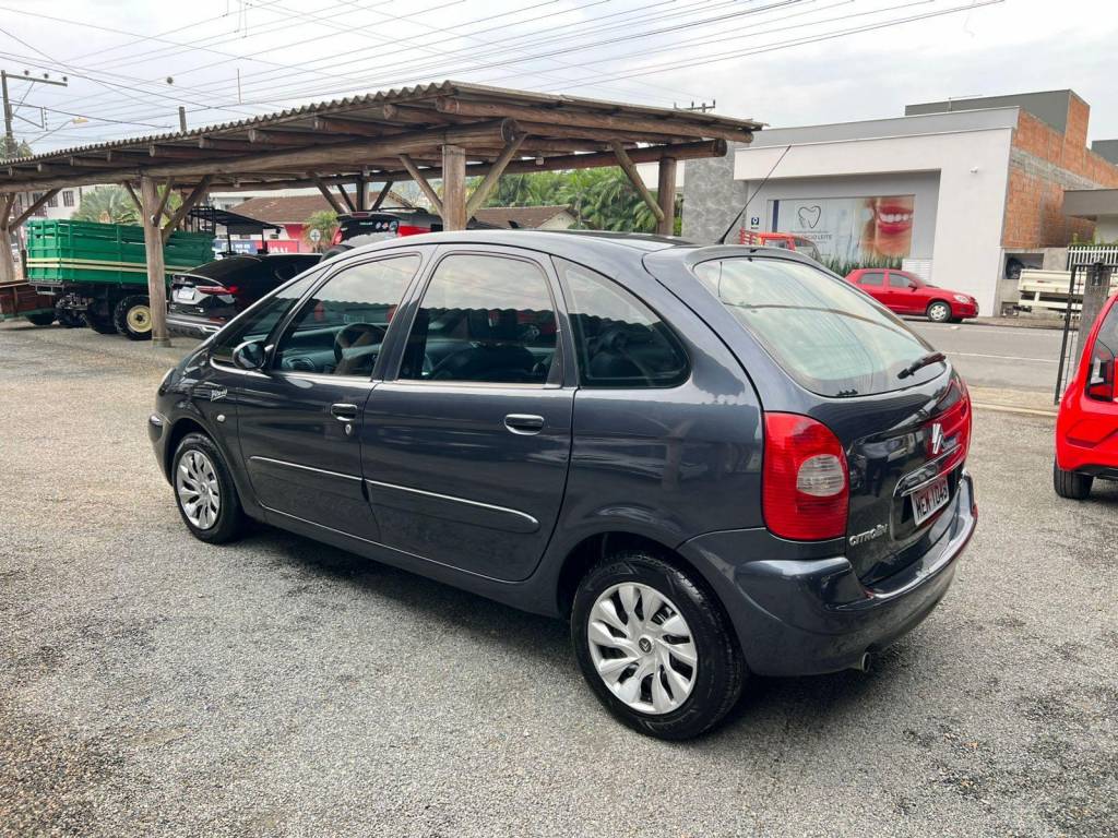 Citroën Xsara Picasso Glx 2.0 16v  aut.    2007