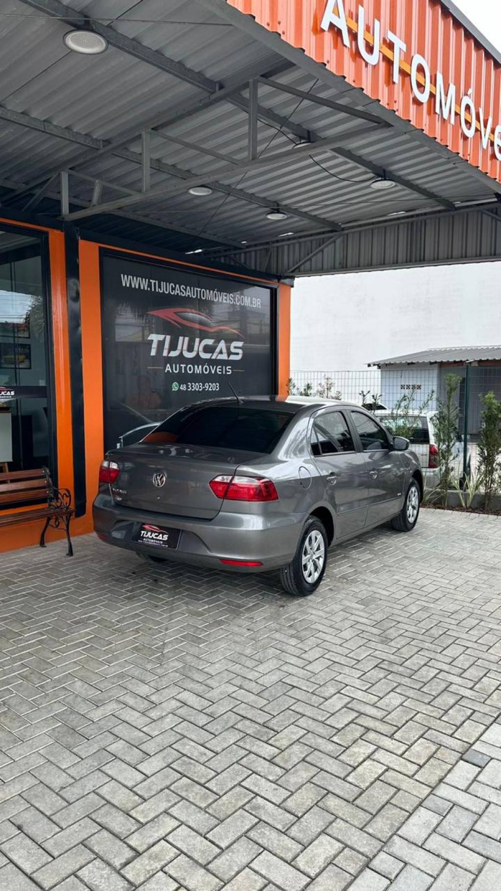 Volkswagen Voyage 1.0 city mi total flex 8v    2014