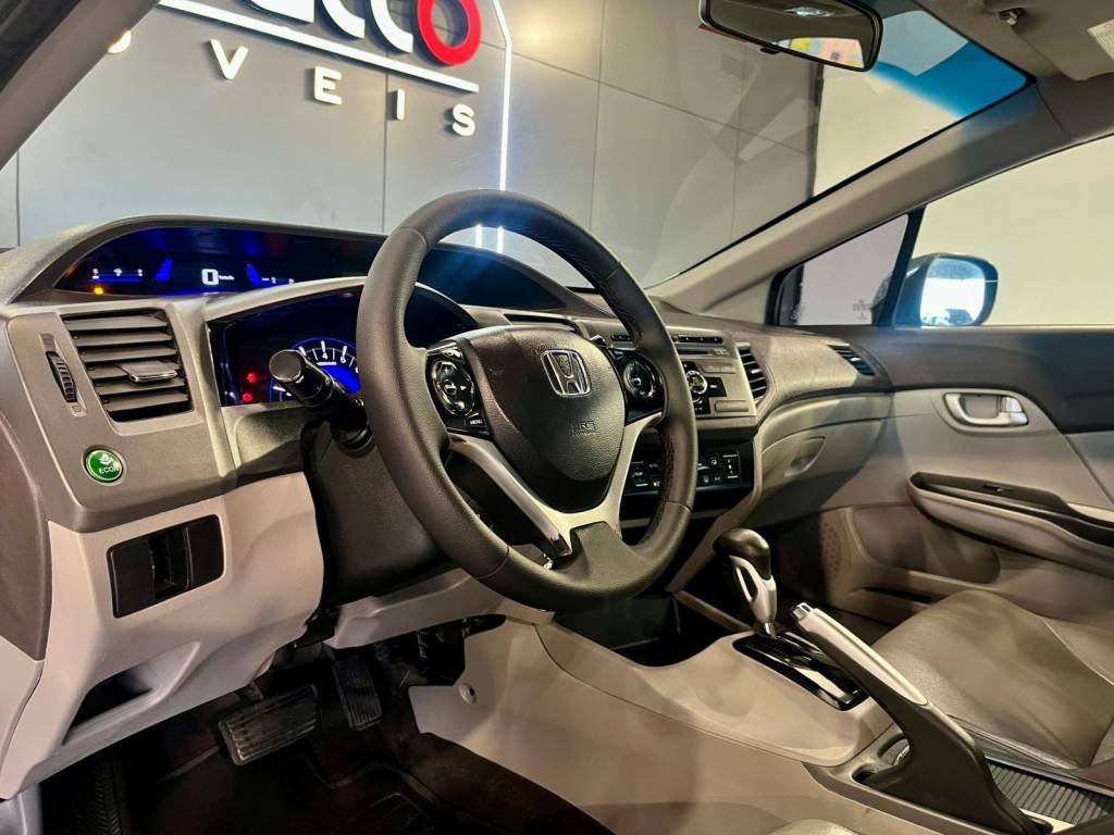 Honda Civic 2.0 sedan lxr flexone aut.    2014