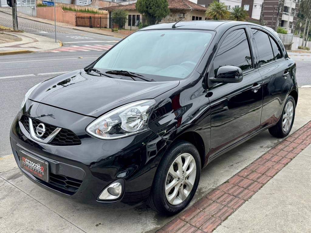 Nissan March 1.0 12v    2018