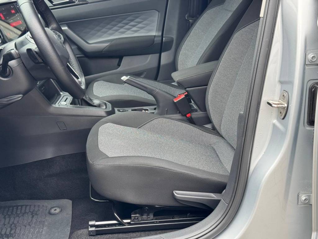 Volkswagen Polo 1.0 comfortline tsi flex aut.    2024