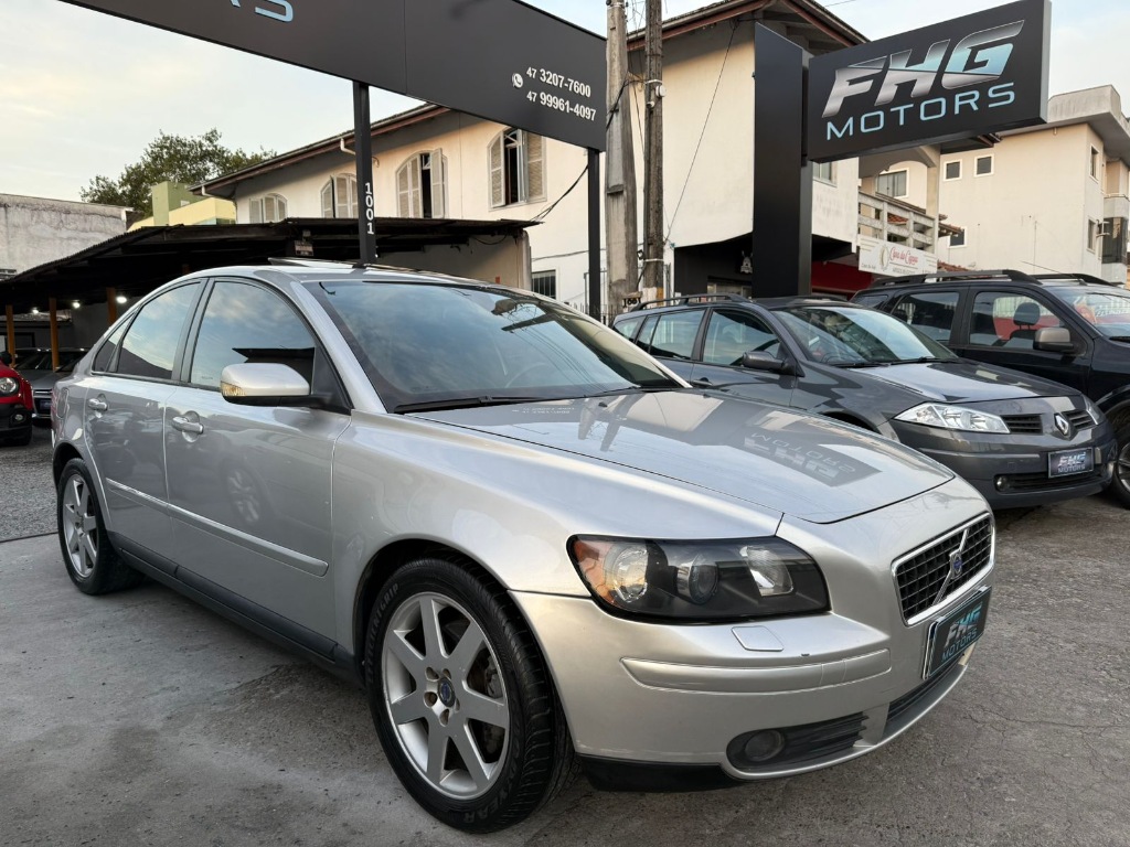 Volvo S40 volvo 2.5 turbo    2006
