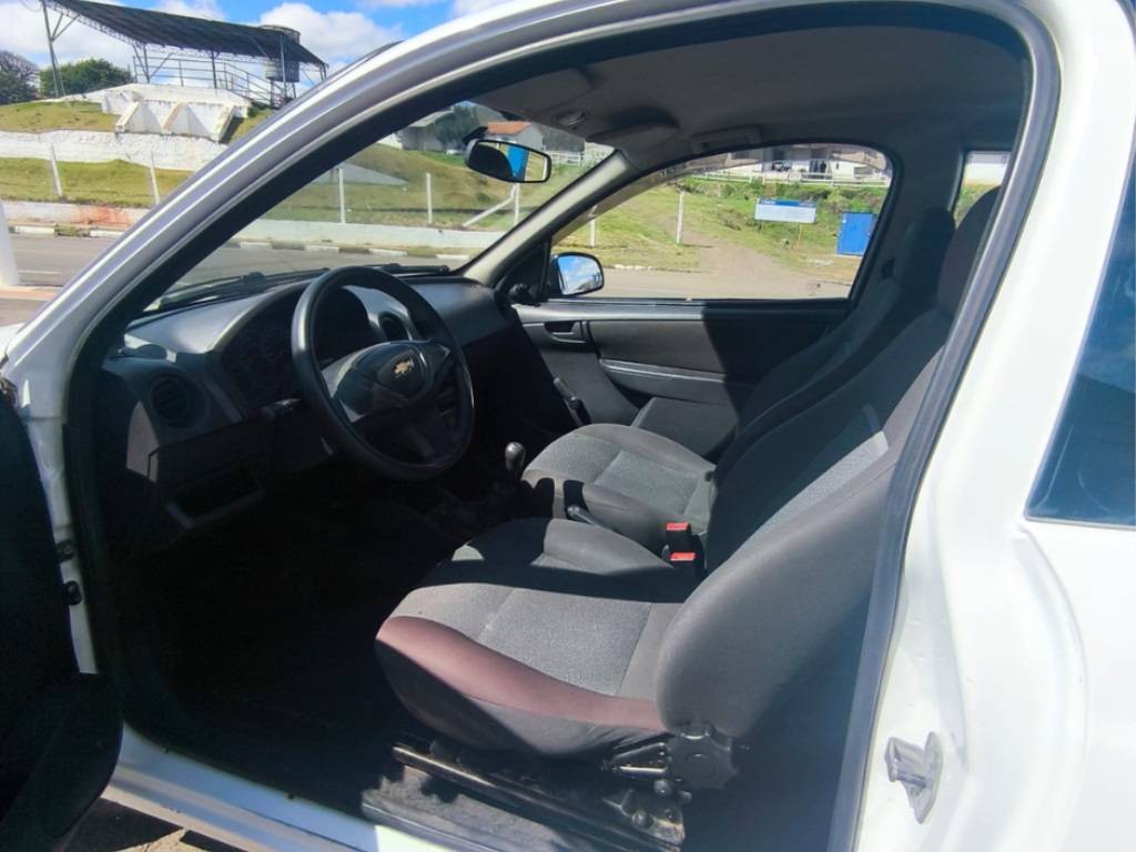 Chevrolet Vectra 2.0 sfi gt hatch 8v flex 4p manual    2009