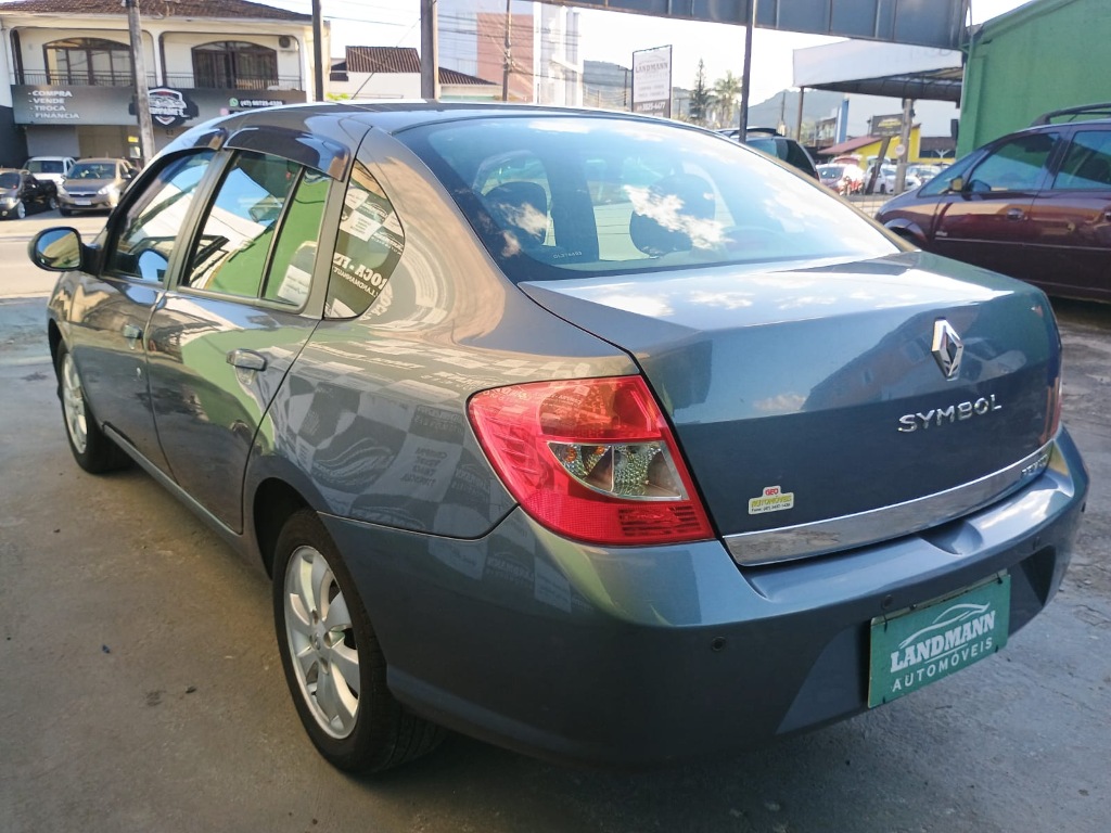 Renault Symbol Privilege 1.6 completo    2013