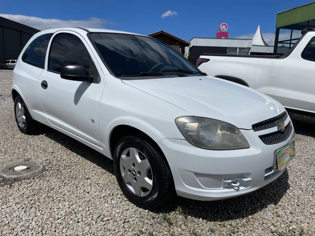Chevrolet Celta 1.0 l ls    2012