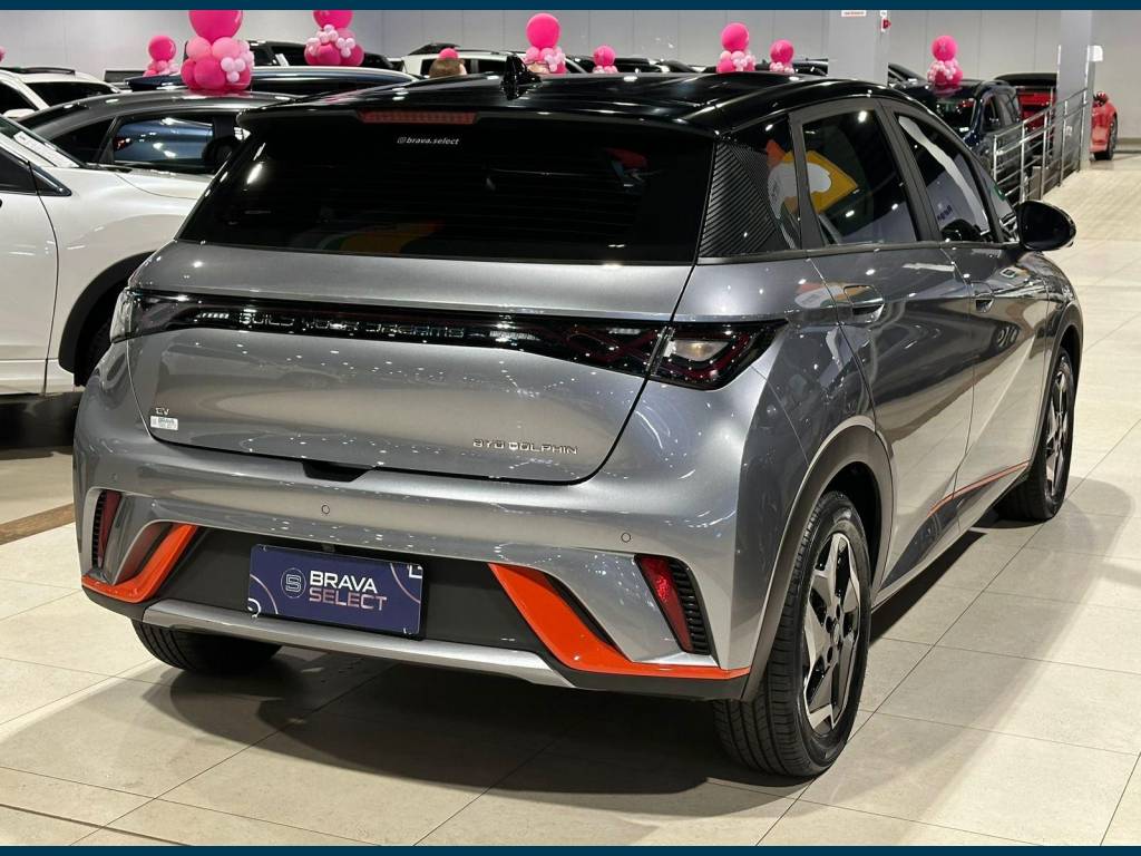 BYD Dolphin EV (elétrico)    2024
