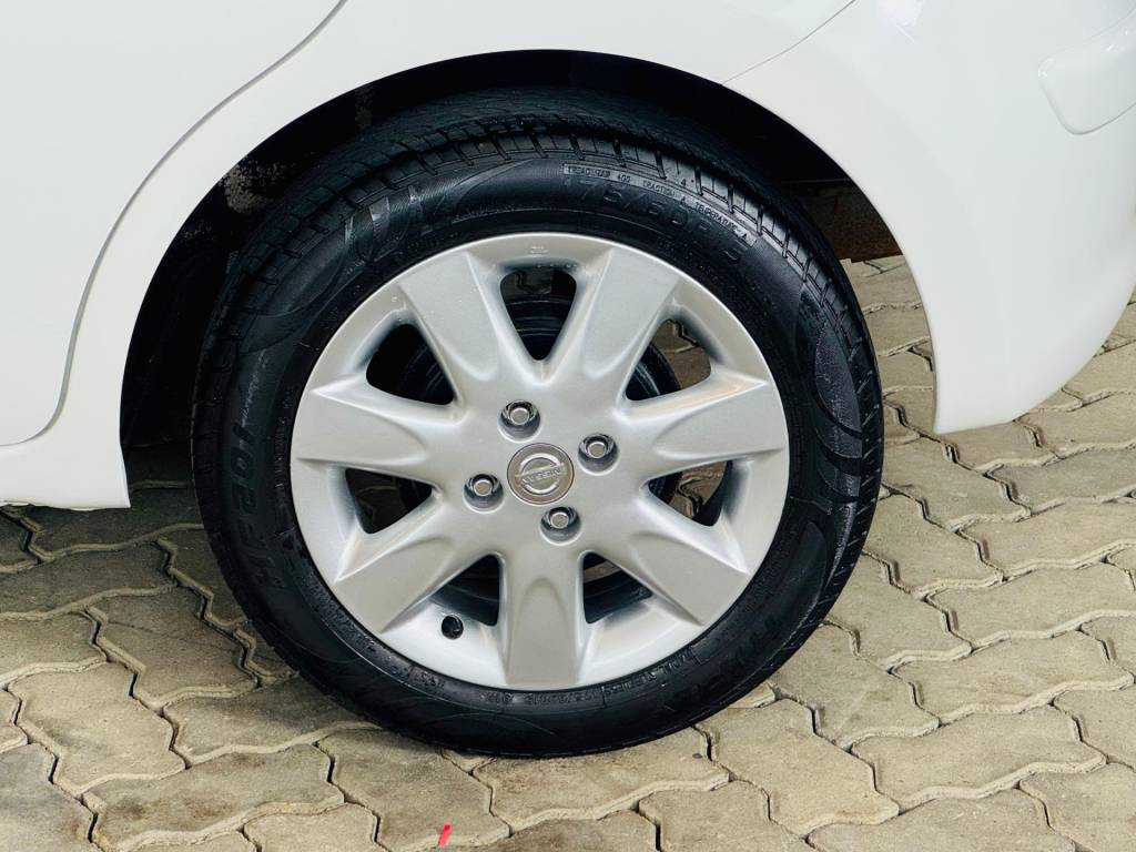 Nissan March 1.6 sv flex fuel 16v    2014