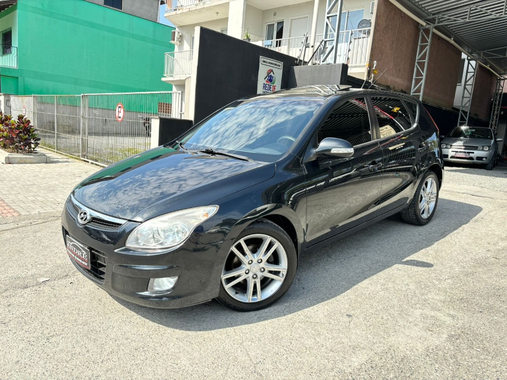 Hyundai I30 2.0 16V    2010