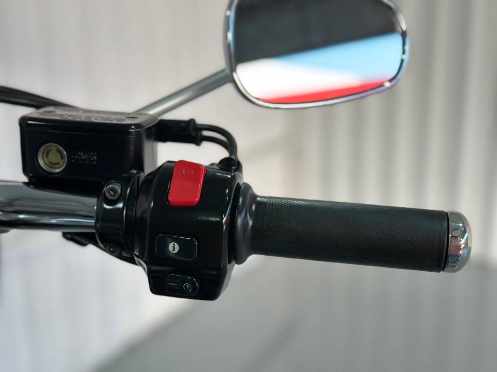 Triumph Thunderbird 1700 commander abs    2014