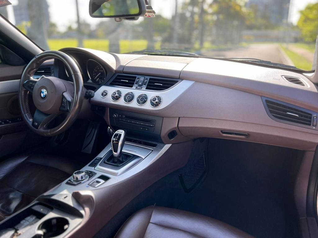 BMW Z4 2.0 sdrive roadster    2013