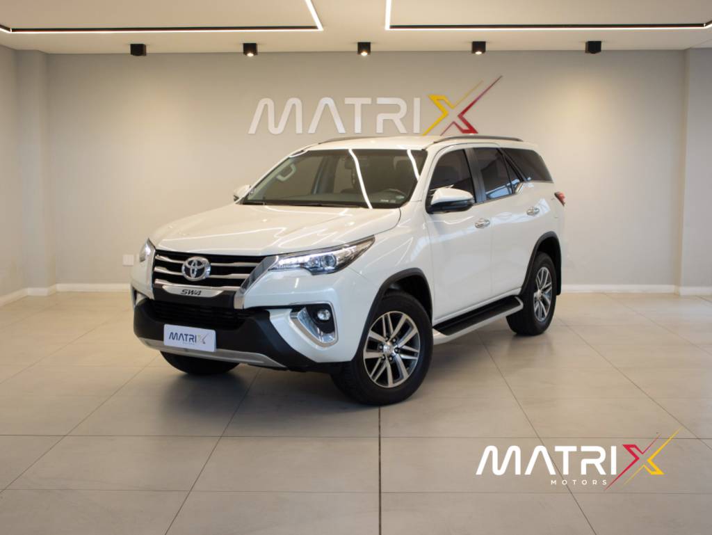 Toyota Hilux 2.8 16V    2019