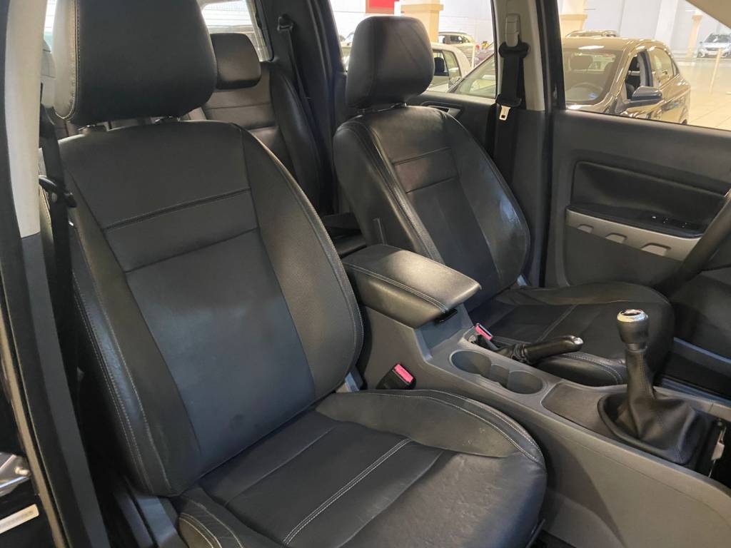 Ford Ranger 2.5 xlt 4x2 cd flex 8v    2015