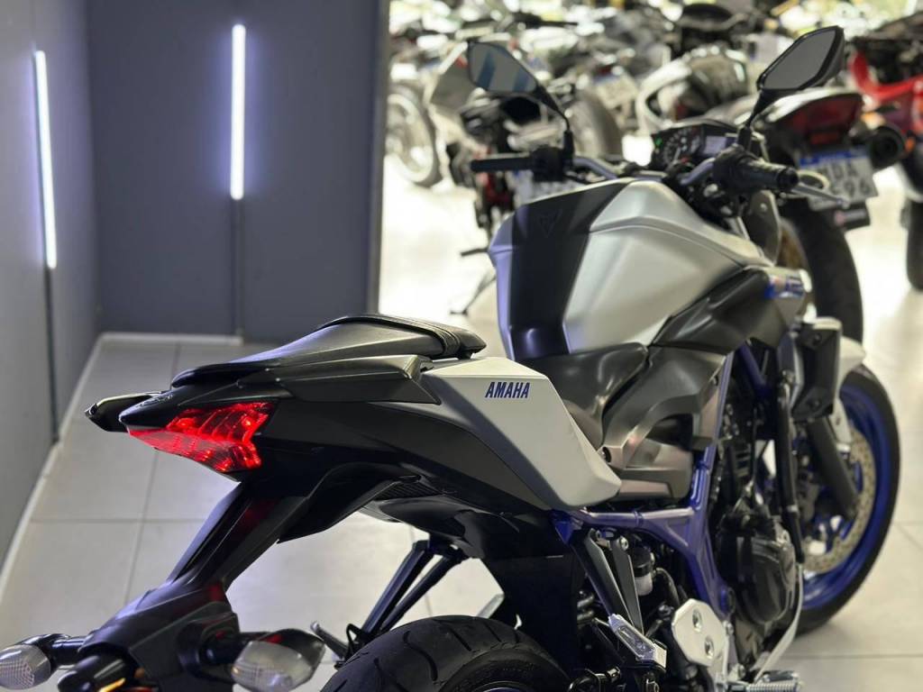 Yamaha MT 321/abs    2017