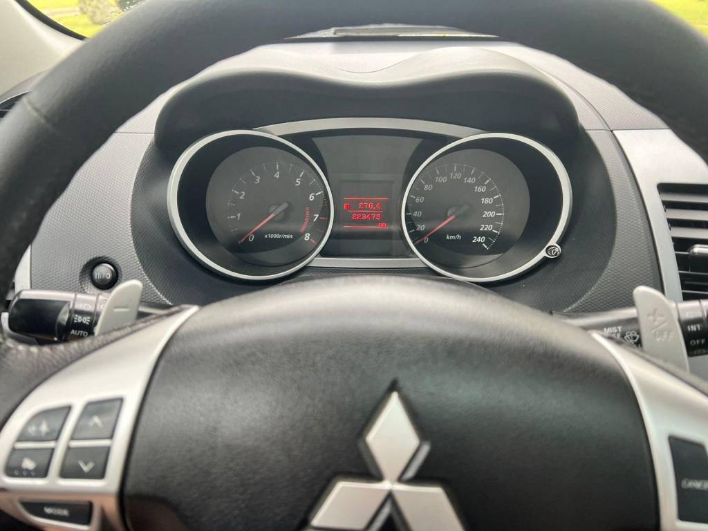 Mitsubishi Outlander 2.0 16v 160cv aut.    2012