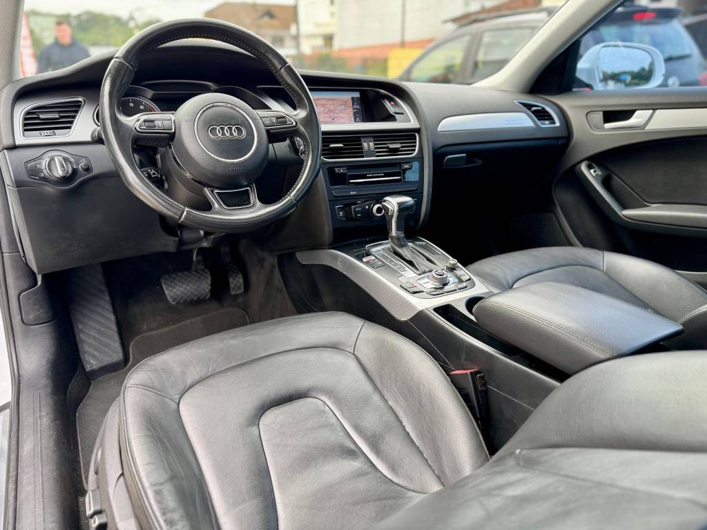 Audi A4 2.0 16v tfsi quattro stronic    2013