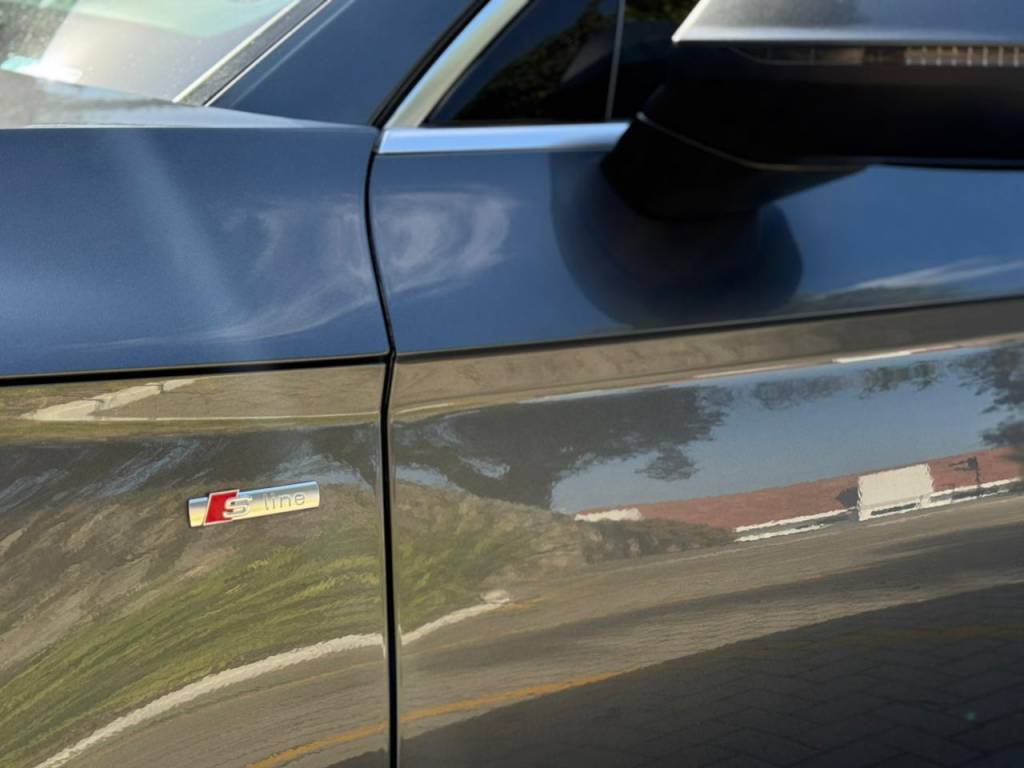 Audi Q5 2.0 tfsi quattro s-tronic    2020