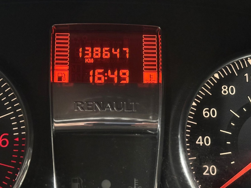 Renault Clio 1.0 expression    2013