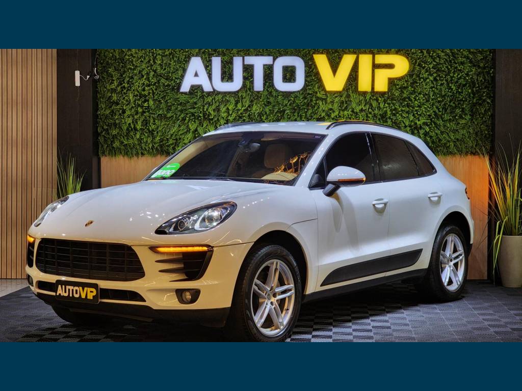 Porsche Macan     2016