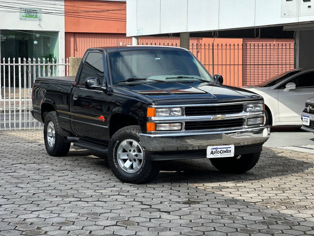 Chevrolet Silverado DLX 4.2 Conquest HD Diesel    2000