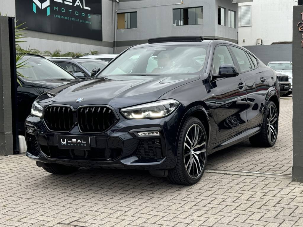 BMW X6 3.0 24V    2021