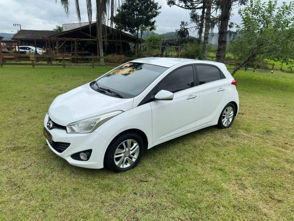 Hyundai HB20S 1.6 prem    2015