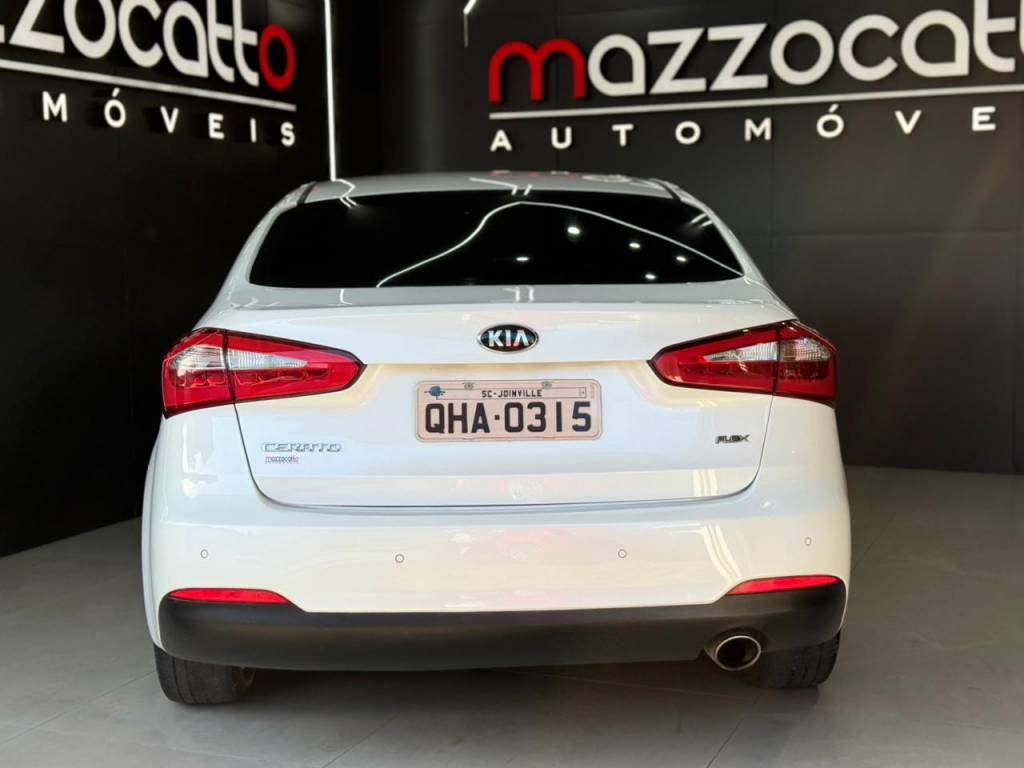 Kia Cerato 1.6 flex aut. 16v    2015