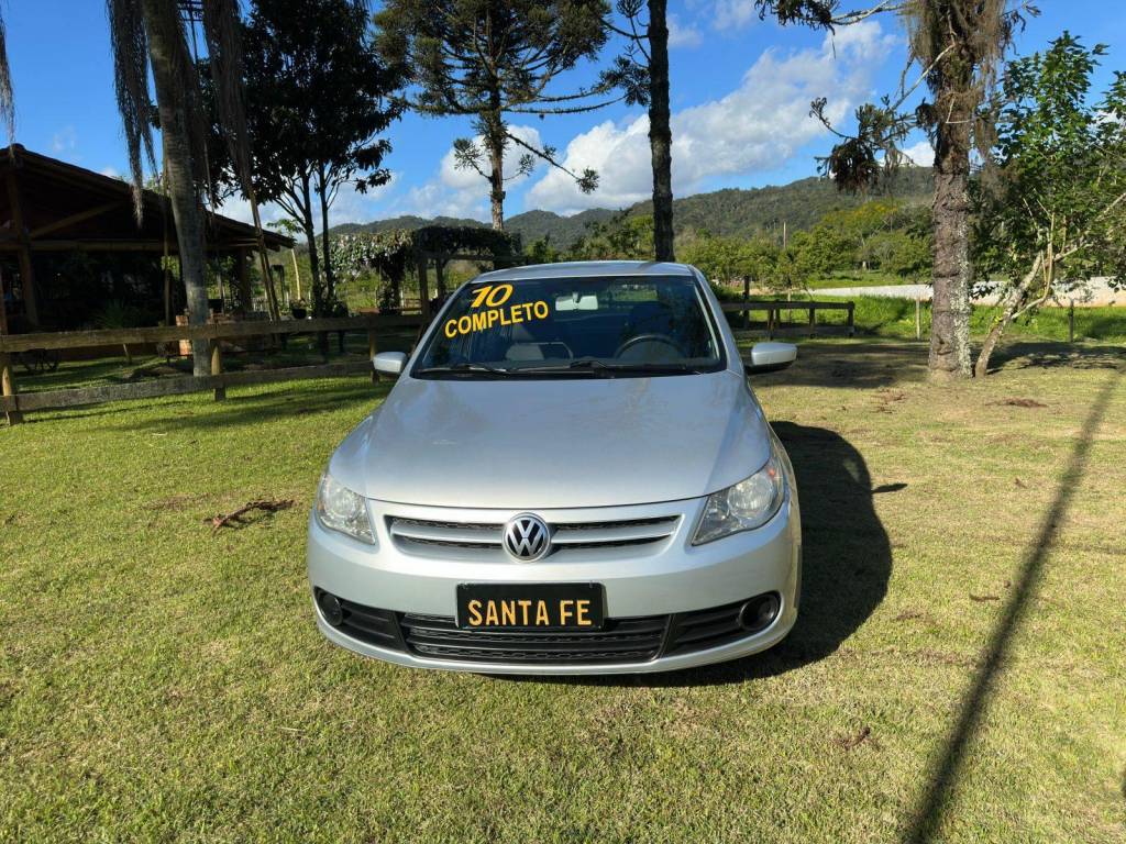 Volkswagen Voyage 1.0 trend    2010