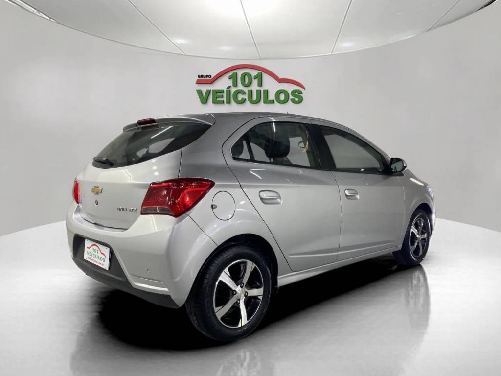 Chevrolet Onix Onix 1.4 ltz spe/4 flex mec    2017