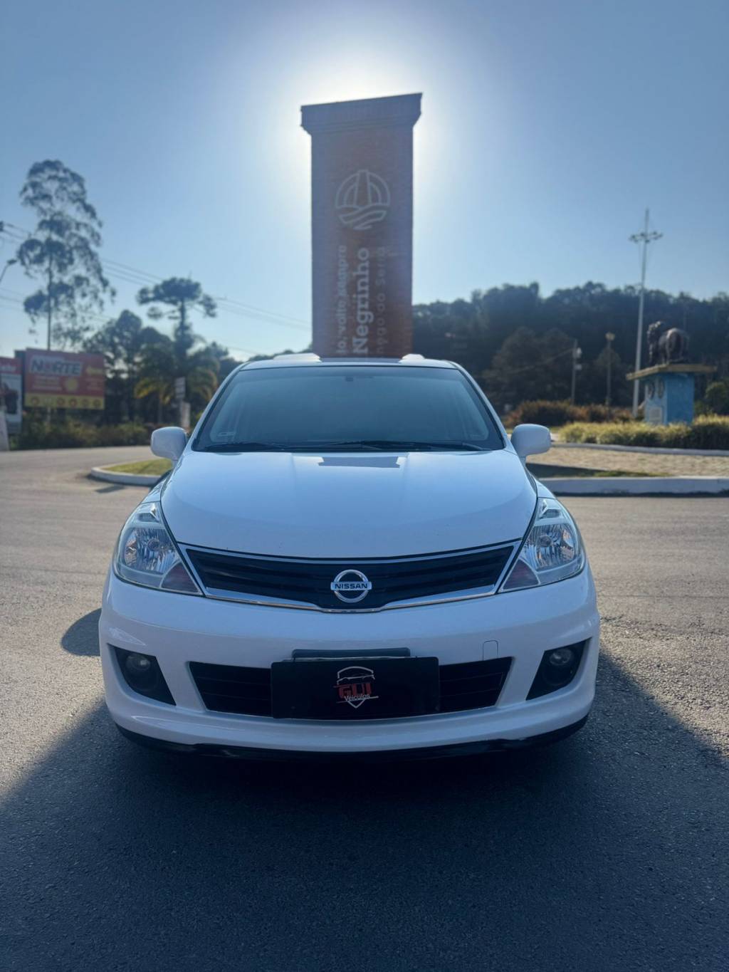 Nissan Tiida 1.8    2013