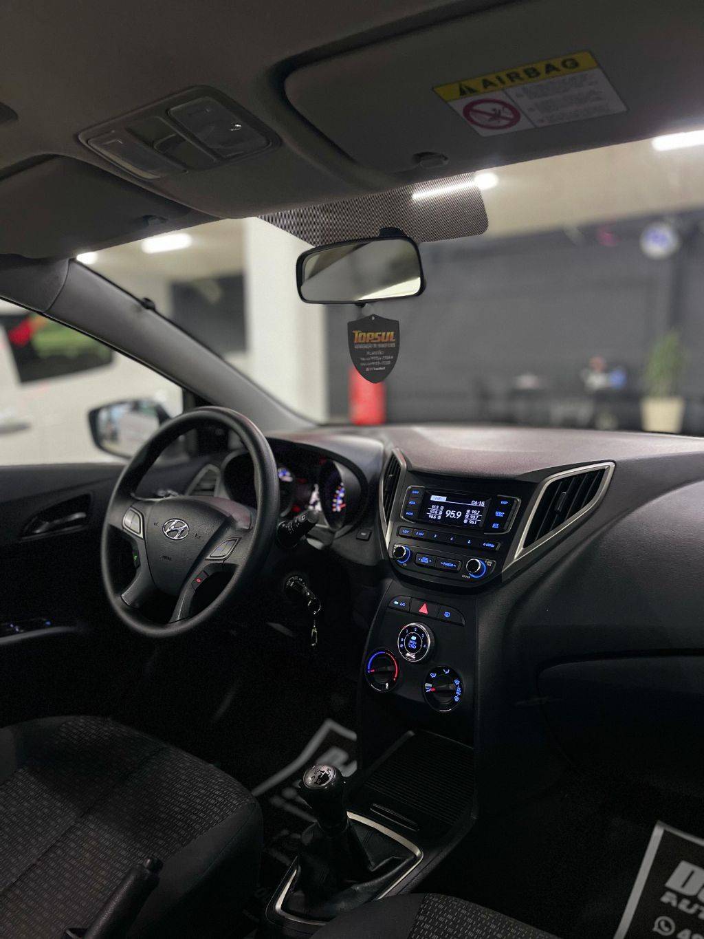 Hyundai HB20 Unique 1.0 flex 12v mec.    2019