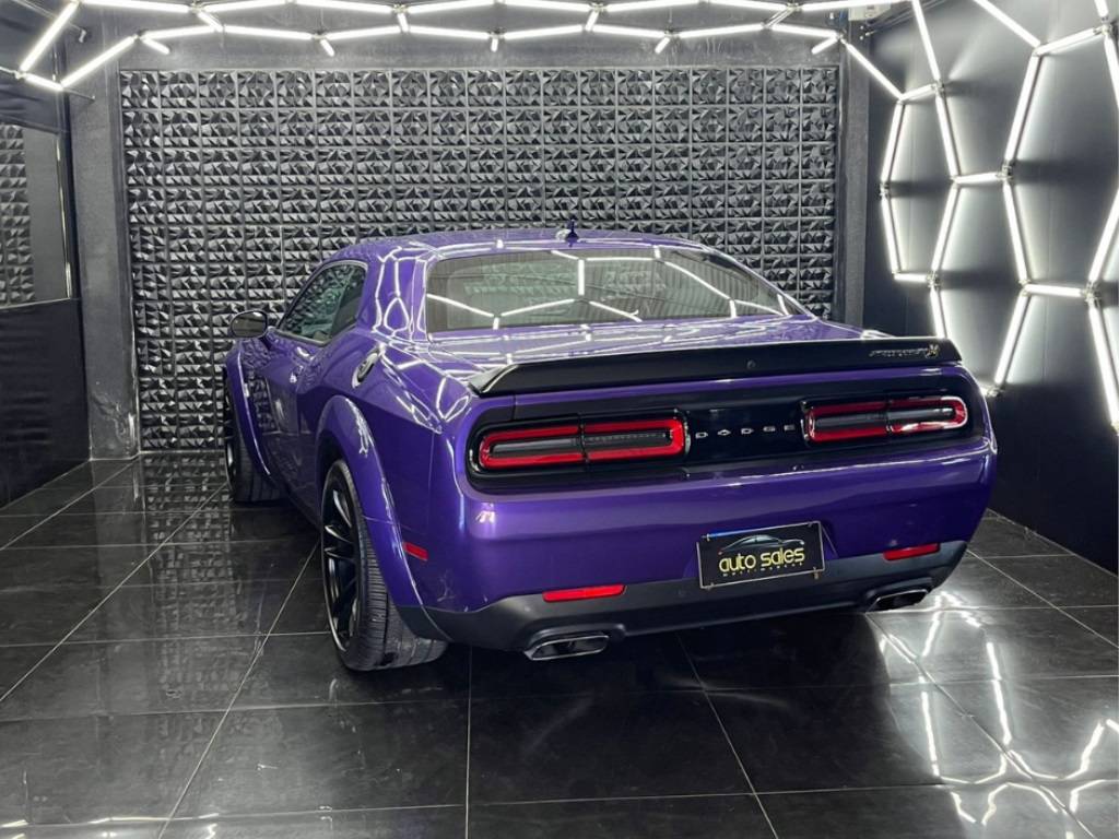 Dodge Challenger 6.4 v8 hemi gasolina r/t scat pack torqueflite    2023