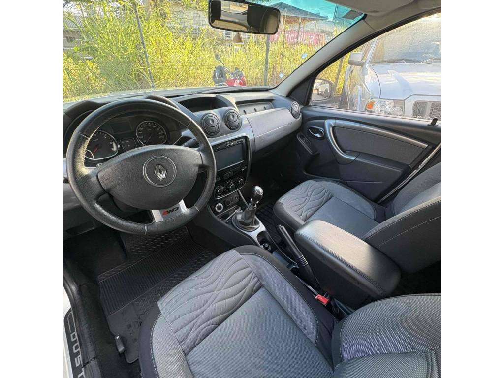 Renault Duster 2.0 dynamique 4x4 16v flex 4p manual    2013