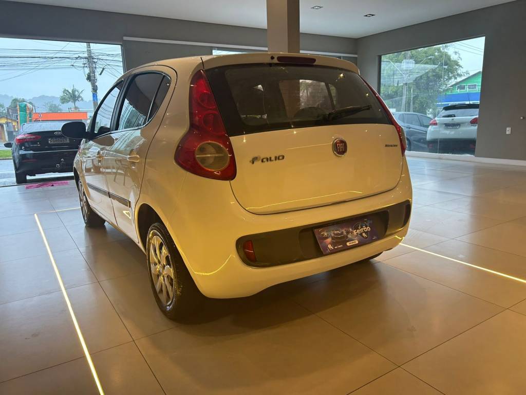 Fiat Palio 1.0 8v    2016