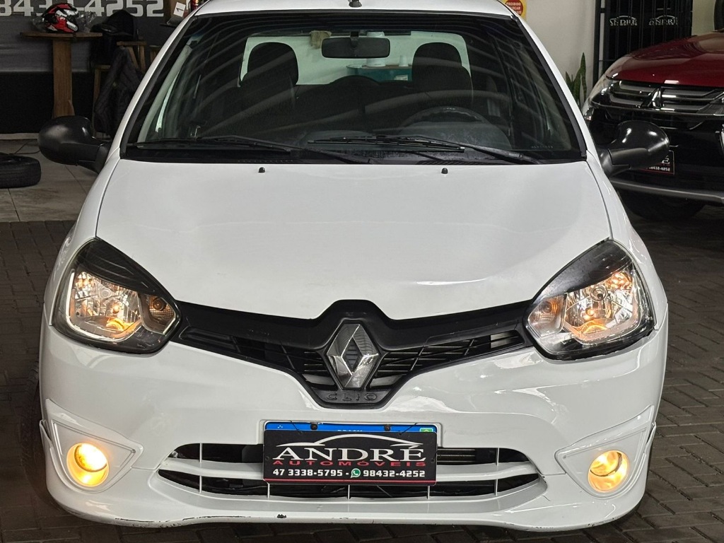Renault Clio 1.0 expression    2013
