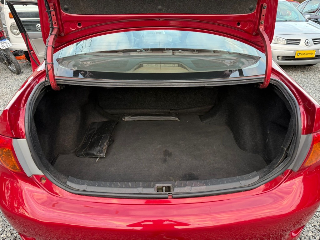 Toyota Corolla Xei automático    2013