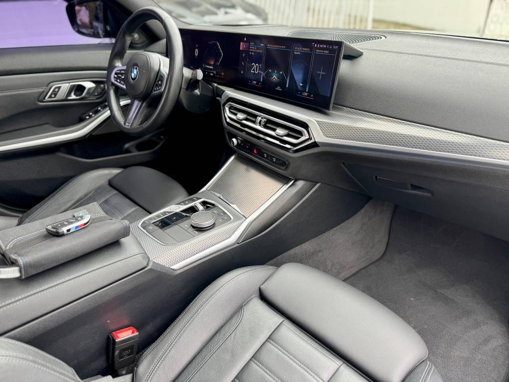 BMW 220i 2.0 16v    2023