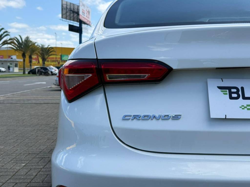Fiat Cronos /  drive 1.3    2024