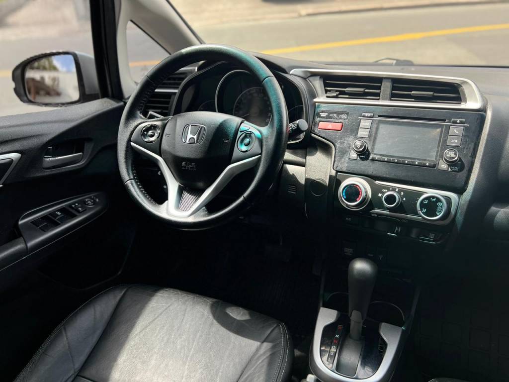 Honda Fit 1.5 exs flexflexone aut. 16v    2016