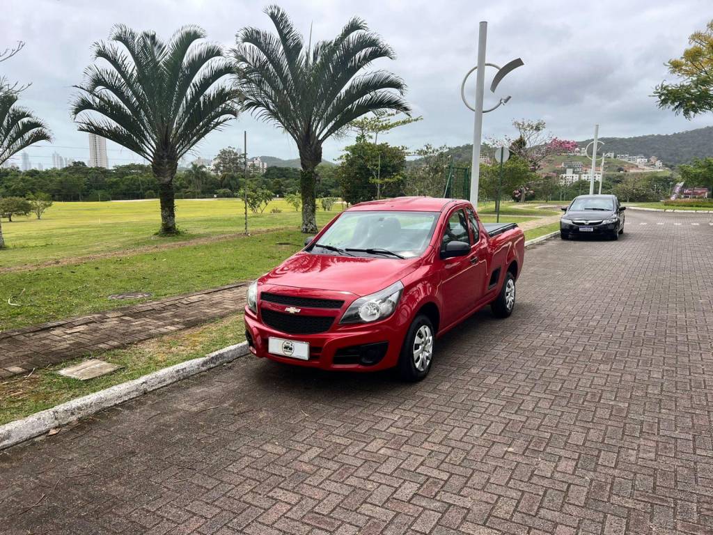 Chevrolet Montana Ls 1.4 flex    2016