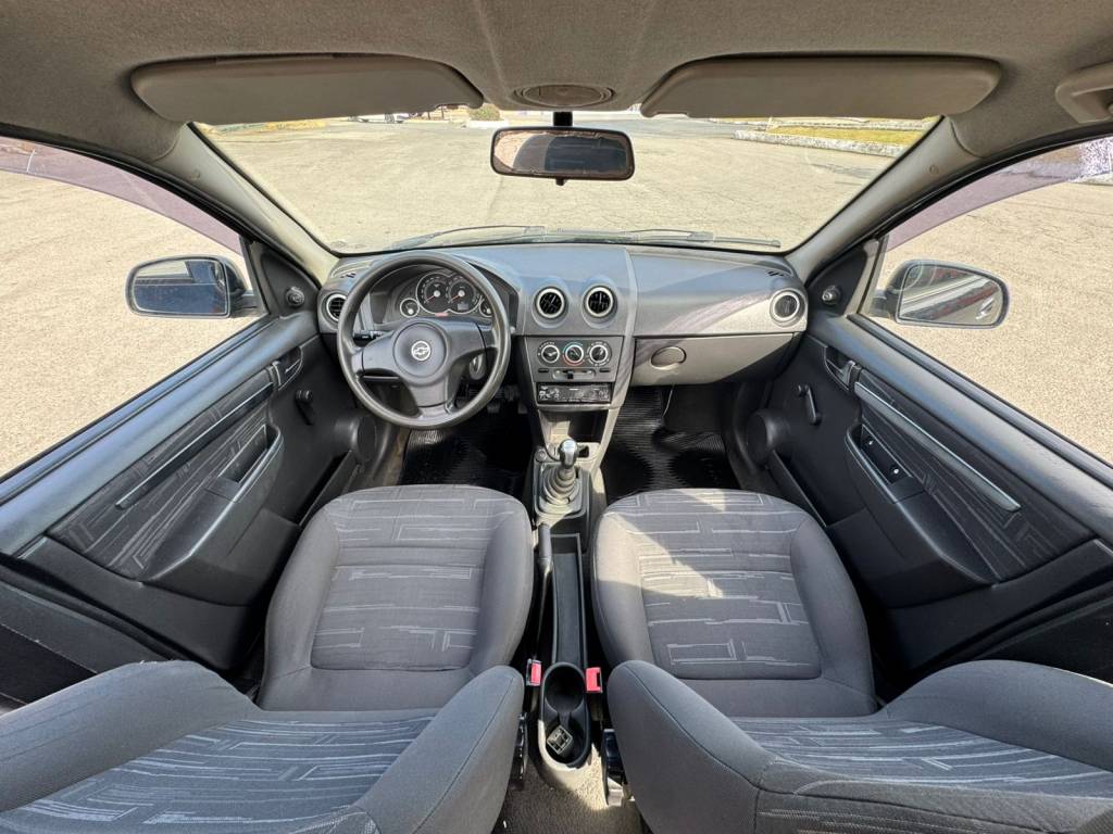 Chevrolet Prisma 1.4 8v    2011